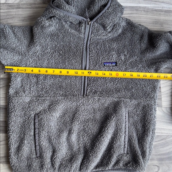 Patagonia Gray Fleece Jacket - Picture 7 of 10